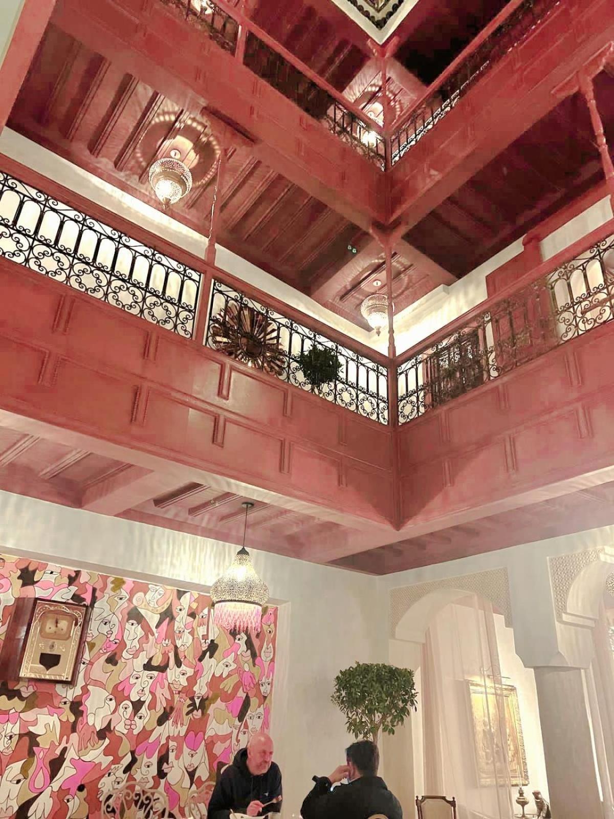 Le Singe Rose Riad